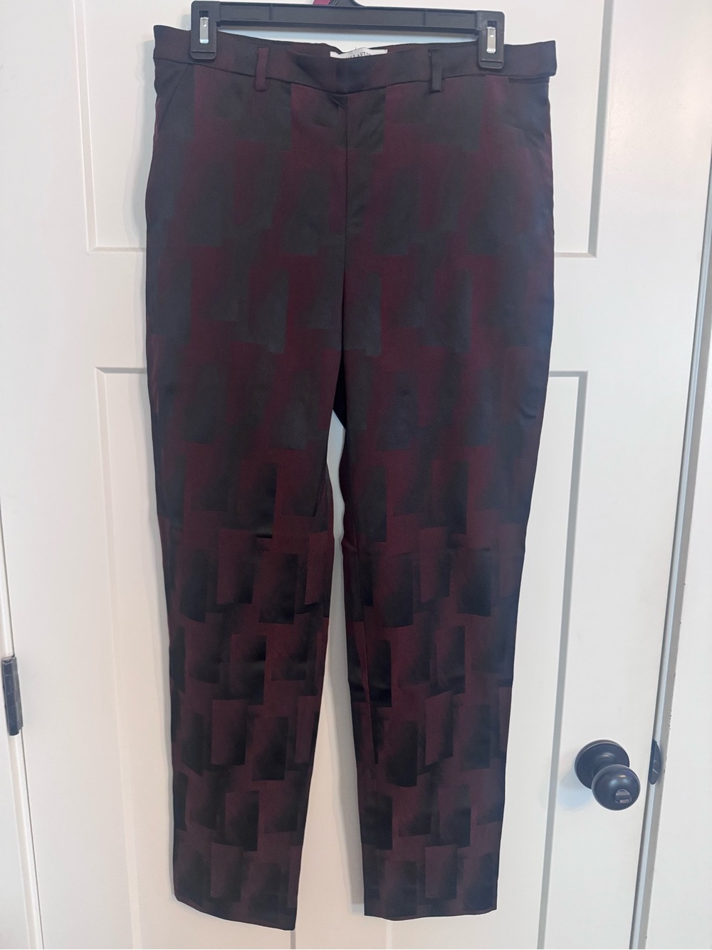 MM Lafleur Men's Burgundy and Black Patterned Dress Pants